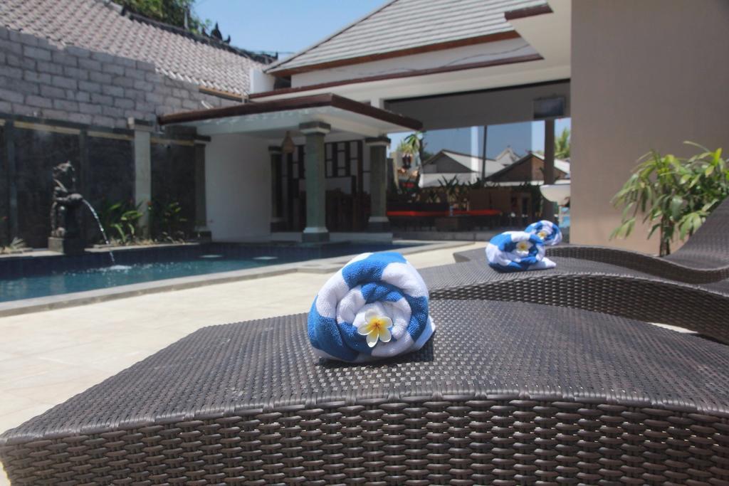 D'Camel Hotel Lembongan Exterior photo