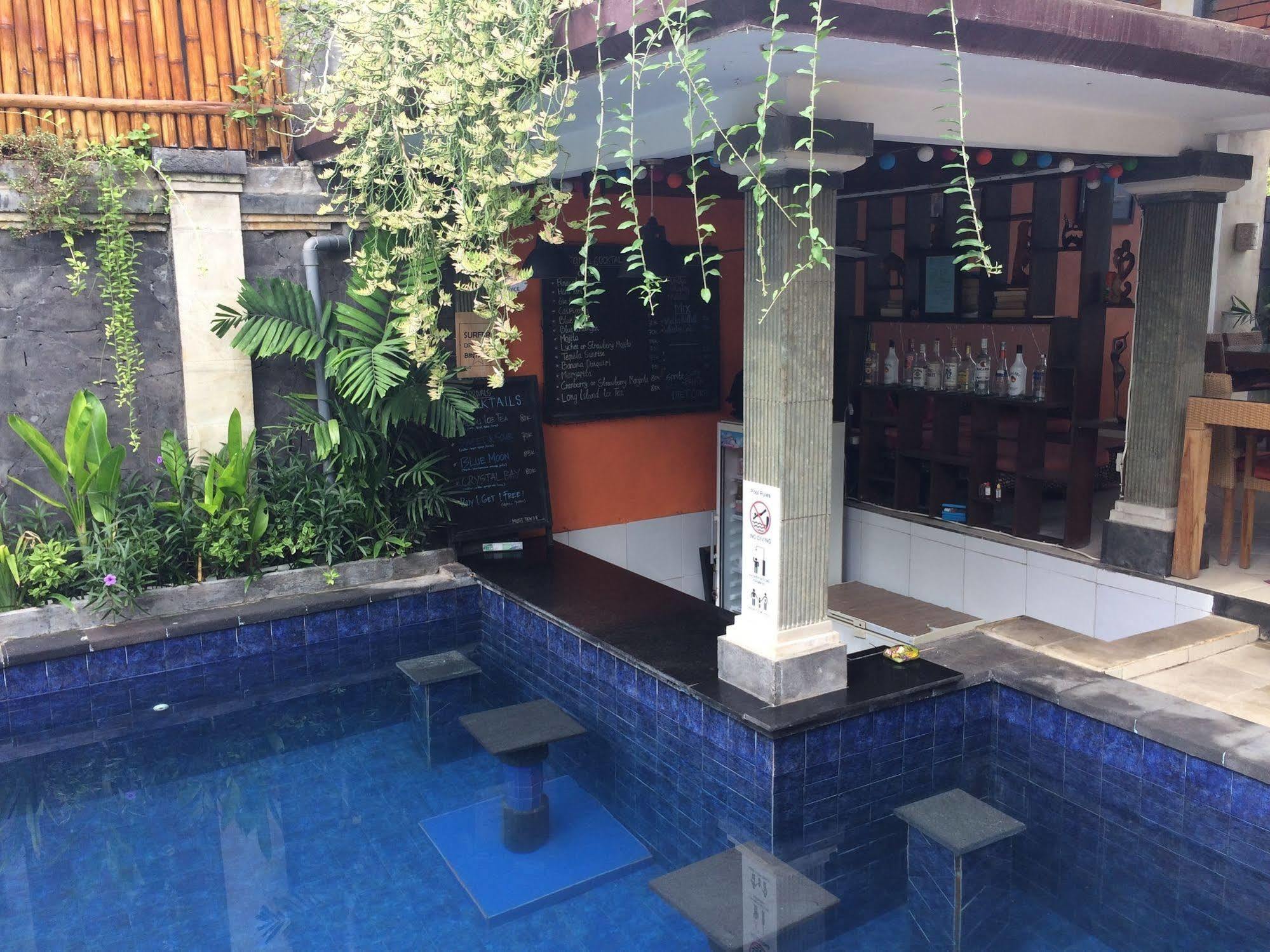 D'Camel Hotel Lembongan Exterior photo