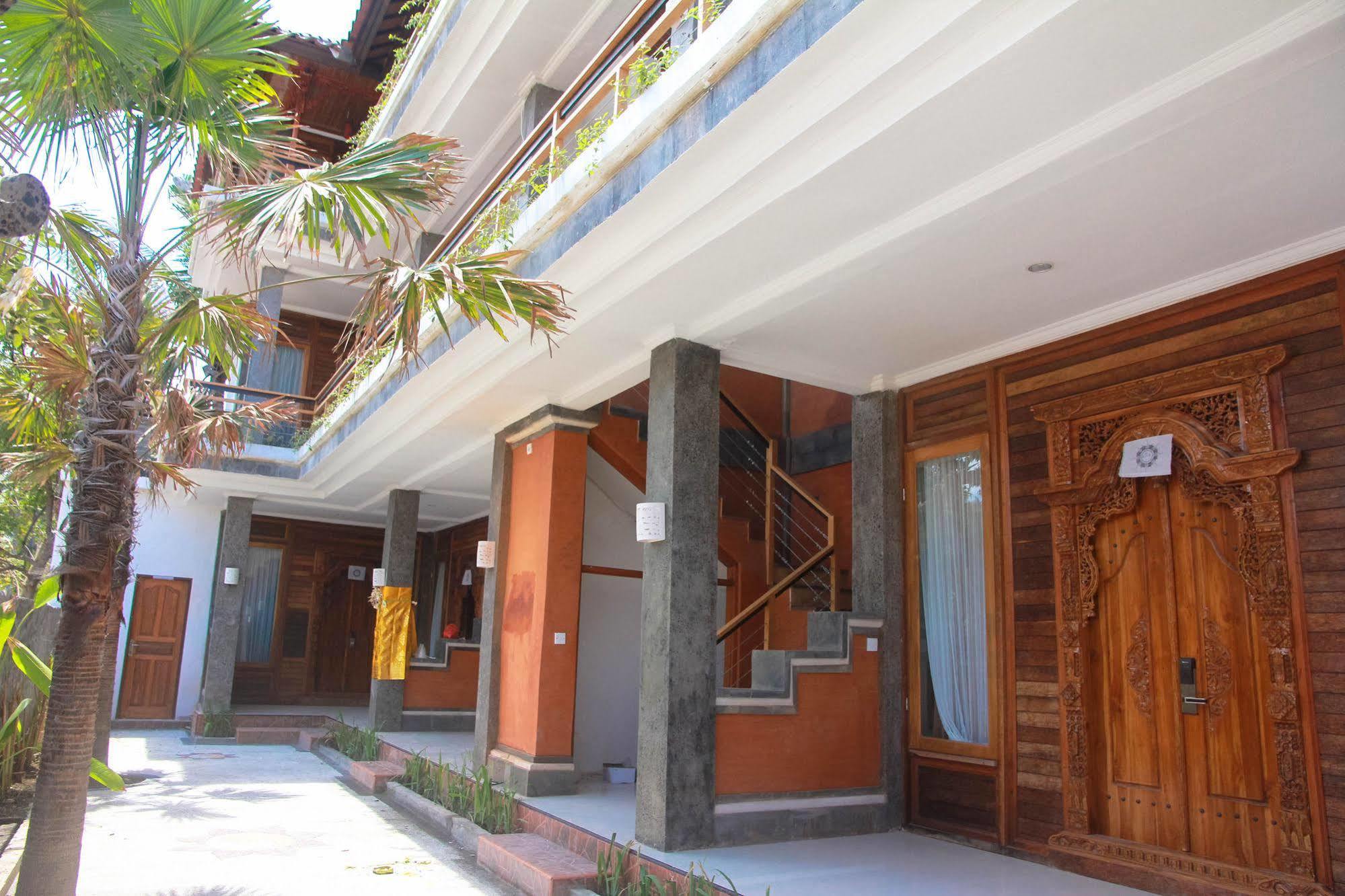 D'Camel Hotel Lembongan Exterior photo